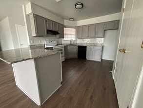 2839 Adrian Ave, Unit Unit B in Springdale, AR - Building Photo - Building Photo