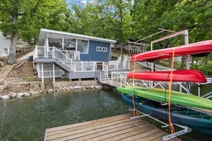 31511 Ontario Rd in Rocky Mount, MO - Building Photo