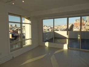 1868 Van Ness Ave, Unit 601 in San Francisco, CA - Foto de edificio - Building Photo