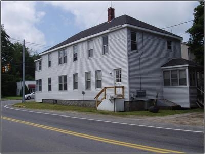 395 Bridgton Rd in Westbrook, ME - Foto de edificio - Building Photo