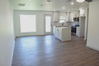 3116 31st St in Lubbock, TX - Building Photo - Building Photo