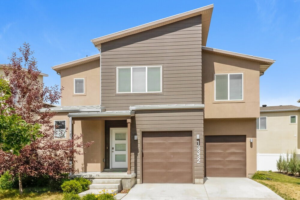 13332 Fallowfield Ln in Herriman, UT - Building Photo