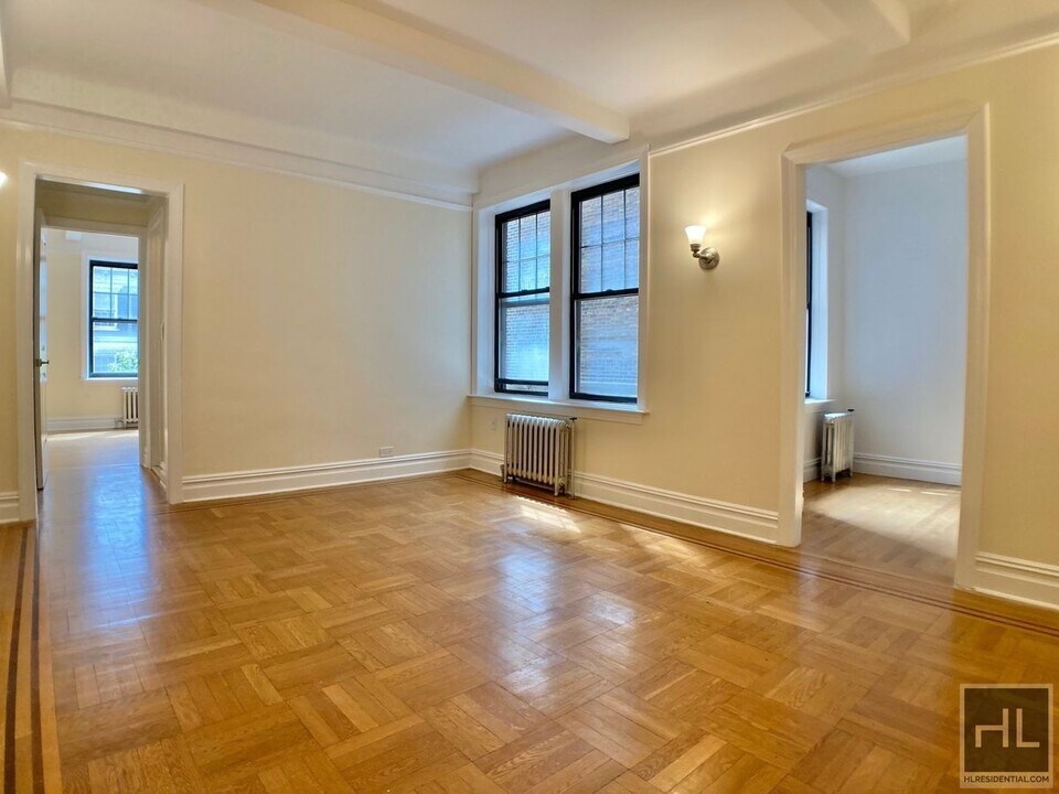EAST 92 STREET in New York, NY - Building Photo