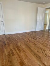 528 Chapel St, Unit B in New Haven, CT - Building Photo - Building Photo