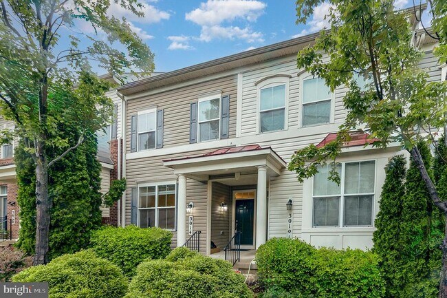 3014 Chinkapin Oak Ln in Woodbridge, VA - Building Photo - Building Photo