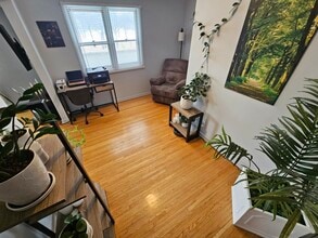 113 Academy Rd in Winnipeg, MB - Building Photo - Building Photo