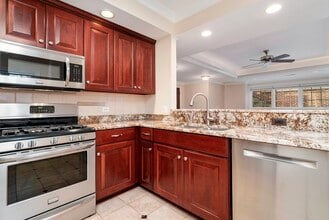 107 S Grant St in Hinsdale, IL - Building Photo - Building Photo