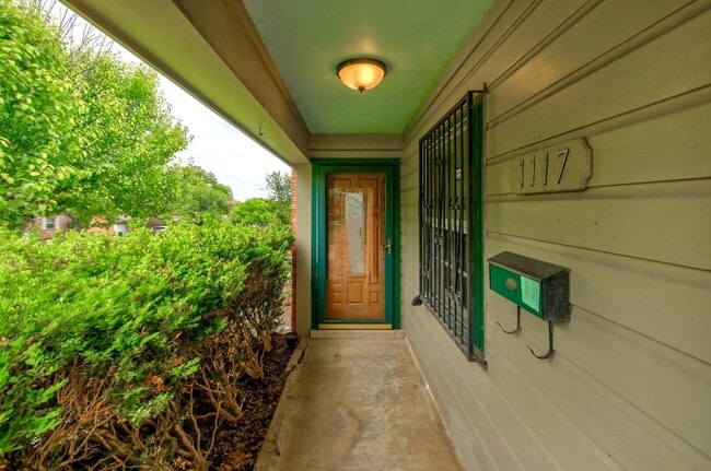 1117 Colony N Dr in Austin, TX - Building Photo - Building Photo