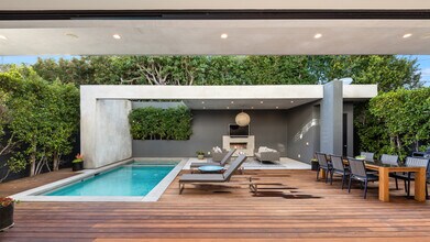 623 N Edinburgh Ave in West Hollywood, CA - Building Photo - Building Photo