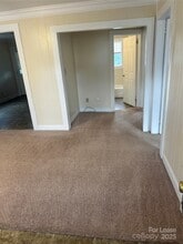 323 W Bingham St in Statesville, NC - Building Photo - Building Photo