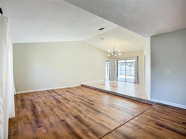 1623 Carter Oaks Dr in Valrico, FL - Building Photo - Building Photo