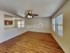 8561 N 63rd Dr in Glendale, AZ - Building Photo - Building Photo