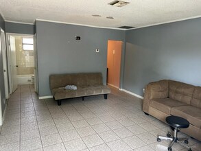 1649 W 26th St in West Palm Beach, FL - Building Photo - Building Photo