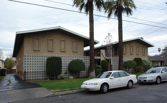 1440 N Sepulveda Ave Apartments