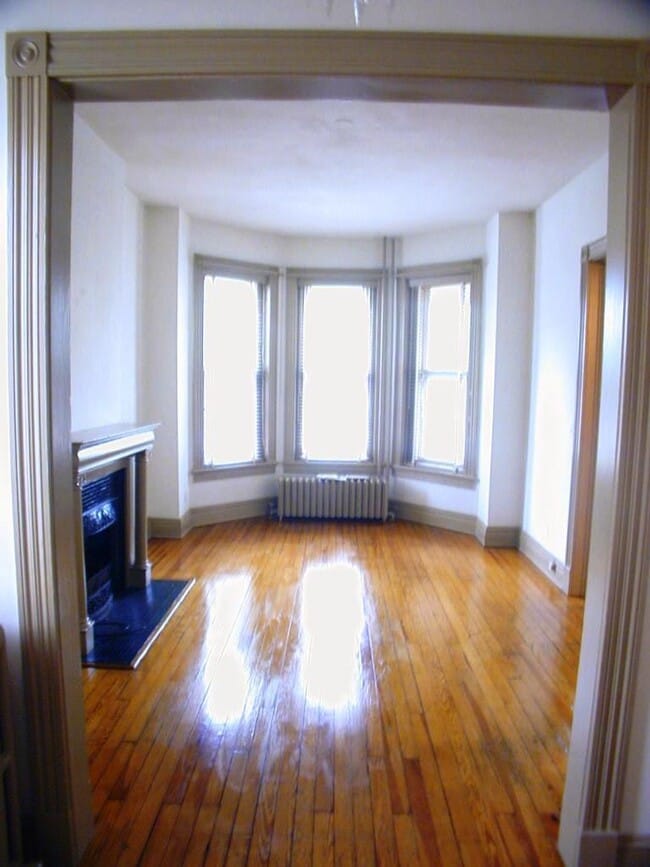 1627 Hanover Ave in Richmond, VA - Building Photo - Building Photo