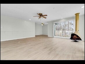 500 Nan Cir in Little Rock, AR - Foto de edificio - Building Photo