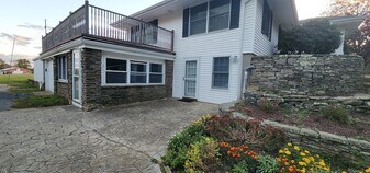 96 Stanavage Rd in Colchester, CT - Building Photo