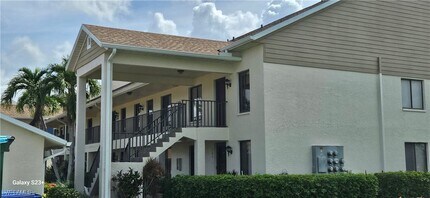 15140 Riverbend Blvd in North Fort Myers, FL - Foto de edificio - Building Photo