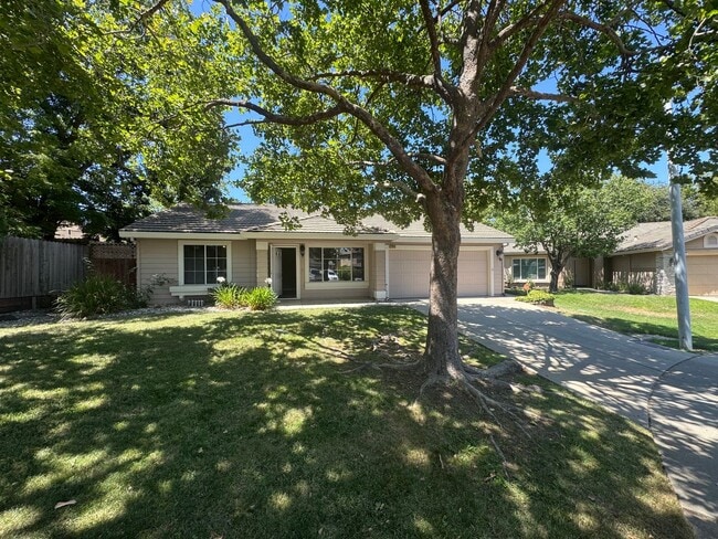 705 Shakespeare Ct