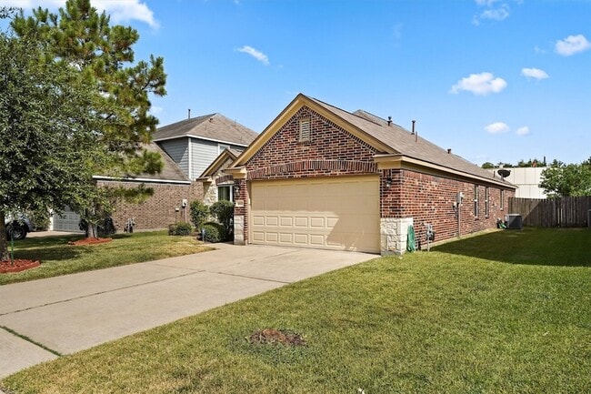 18523 Windy Stone Dr in Houston, TX - Building Photo - Building Photo