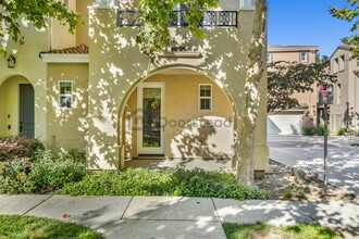 412 Chagall St in Mountain View, CA - Building Photo - Building Photo