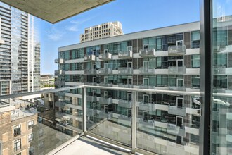1313 S Wabash Ave in Chicago, IL - Foto de edificio - Building Photo
