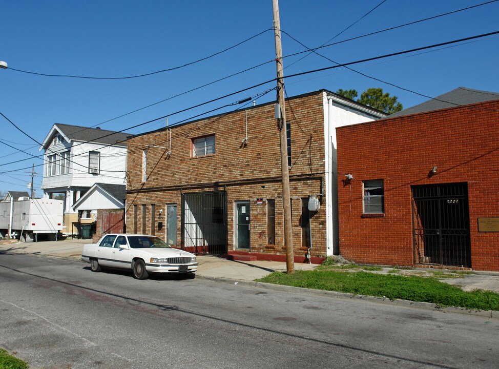 2011 Iberville St in New Orleans, LA - Foto de edificio