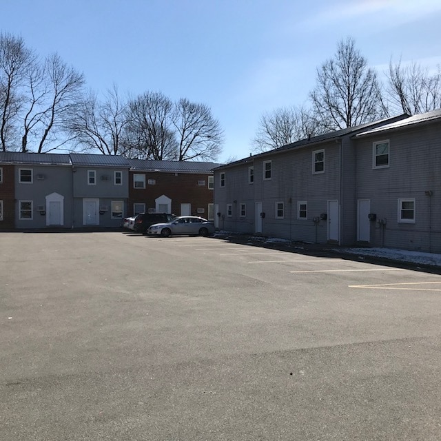 45 E York St, Unit 6 in Akron, OH - Foto de edificio - Building Photo