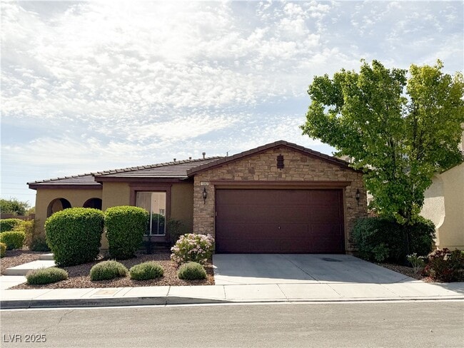 property at 1052 Chestnut Chase St