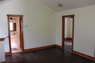 107 Laurelwood Dr S-Unit -B in Austin, TX - Building Photo - Building Photo