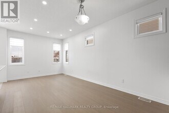 2477 Waterlilly Way in Ottawa, ON - Building Photo - Building Photo