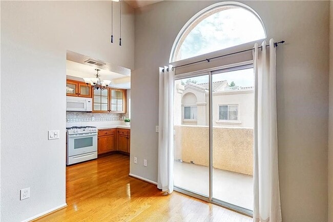 25120 Steinbeck Ave in Stevenson Ranch, CA - Building Photo - Building Photo