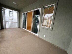 8315 N Peyton Way in Los Angeles, CA - Building Photo - Building Photo