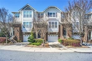 11172 Green Spring Dr in Huntersville, NC - Foto de edificio