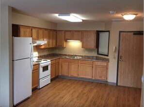 741 Streeter Dr in North Sioux City, SD - Building Photo - Building Photo