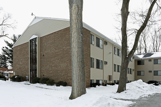 McGregor Meadows Apartments in Toledo, OH - Building Photo - Building Photo