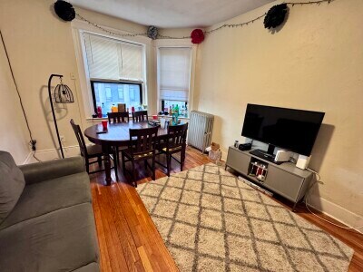 210 Hemenway St, Unit 10 in Boston, MA - Foto de edificio - Building Photo