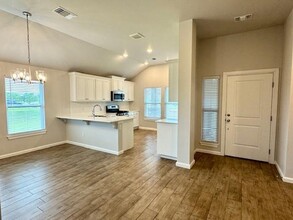 708 Argos Rd in Yukon, OK - Building Photo - Building Photo