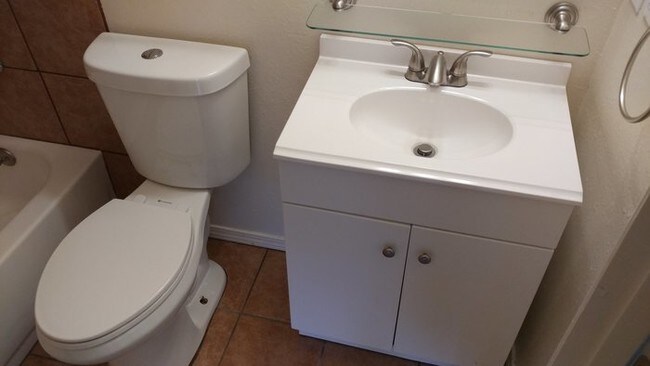 4211 Mesa Grande Pl SE-Unit -2 in Albuquerque, NM - Building Photo - Building Photo