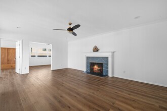 4538 Orchid Dr in Los Angeles, CA - Building Photo - Building Photo