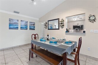 1327 SE 17th St in Cape Coral, FL - Building Photo - Building Photo