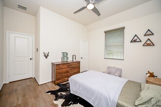 30718 Parkside Passage Dr in Fulshear, TX - Foto de edificio - Building Photo