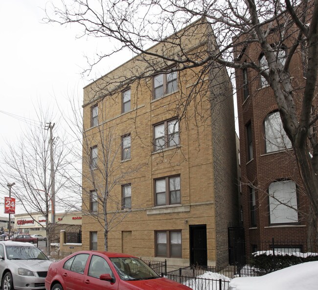 734-736 W Barry Ave in Chicago, IL - Building Photo - Building Photo