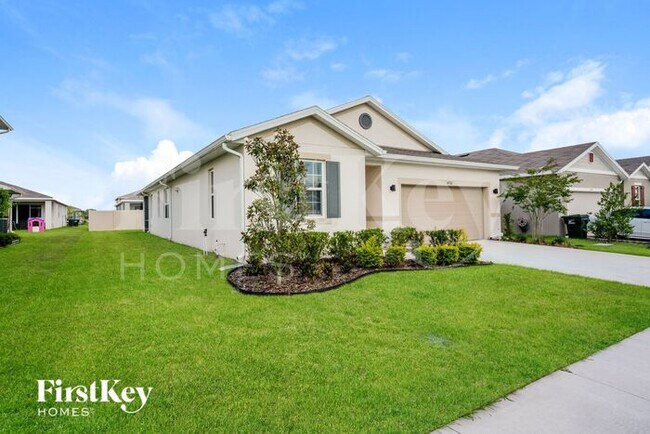 5722 Arlington River Dr. in Lakeland, FL - Building Photo - Building Photo