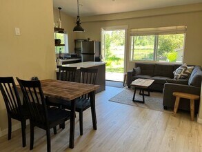 3020 Jameson Beach Rd in South Lake Tahoe, CA - Building Photo - Building Photo
