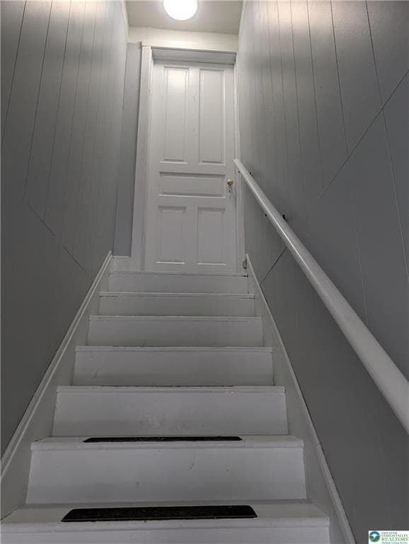 1111 Catasauqua Rd in Fullerton, PA - Foto de edificio - Building Photo