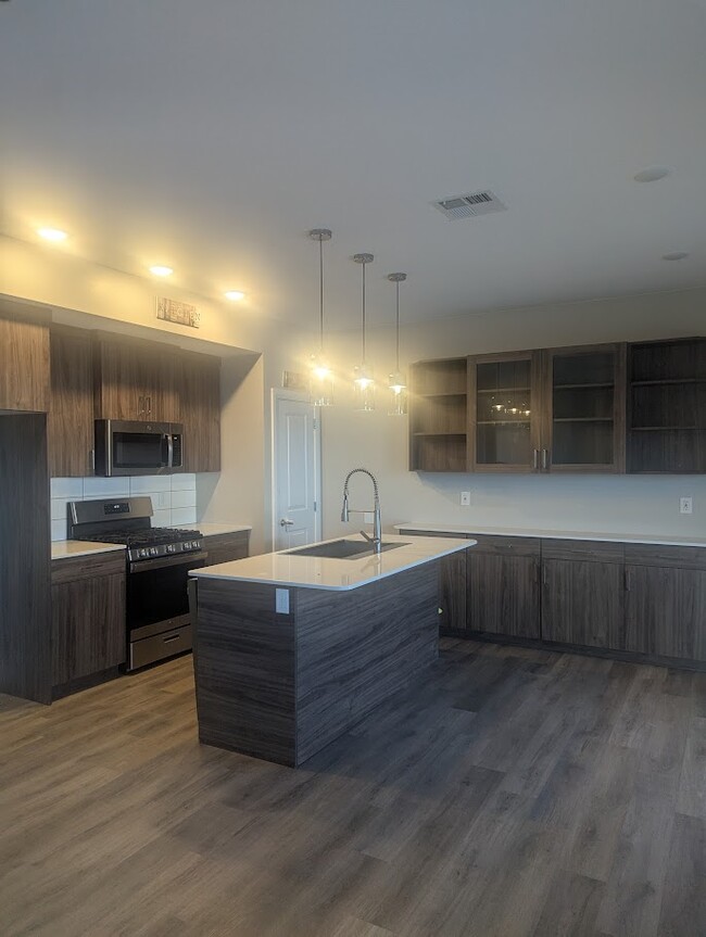 2085 N 275 W in Cedar City, UT - Building Photo - Building Photo