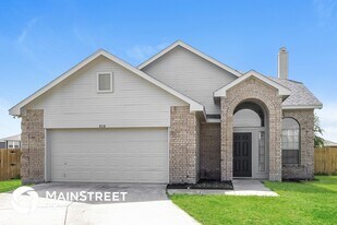 828 Tiffany in Seagoville, TX - Building Photo