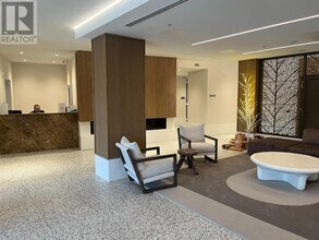 385 Arctic Red Dr in Oshawa, ON - Building Photo - Building Photo