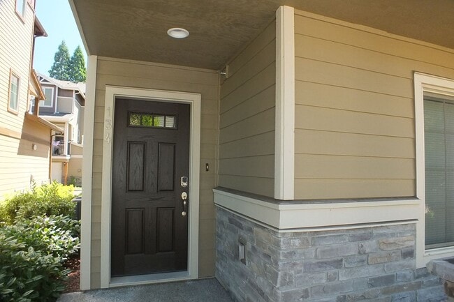 134 NE 78th Ave in Hillsboro, OR - Building Photo - Building Photo